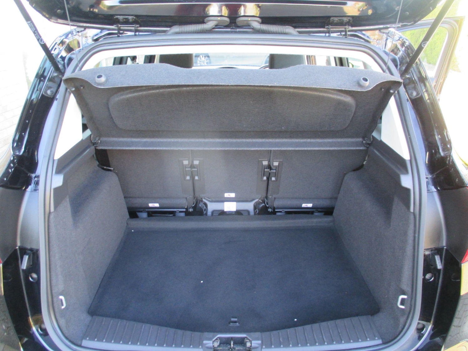 Used Ford C-Max 2017 for sale - 76989837: Photo 37