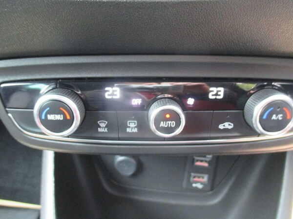 Used Vauxhall Crossland X 2019 for sale - 75781715: Photo 21