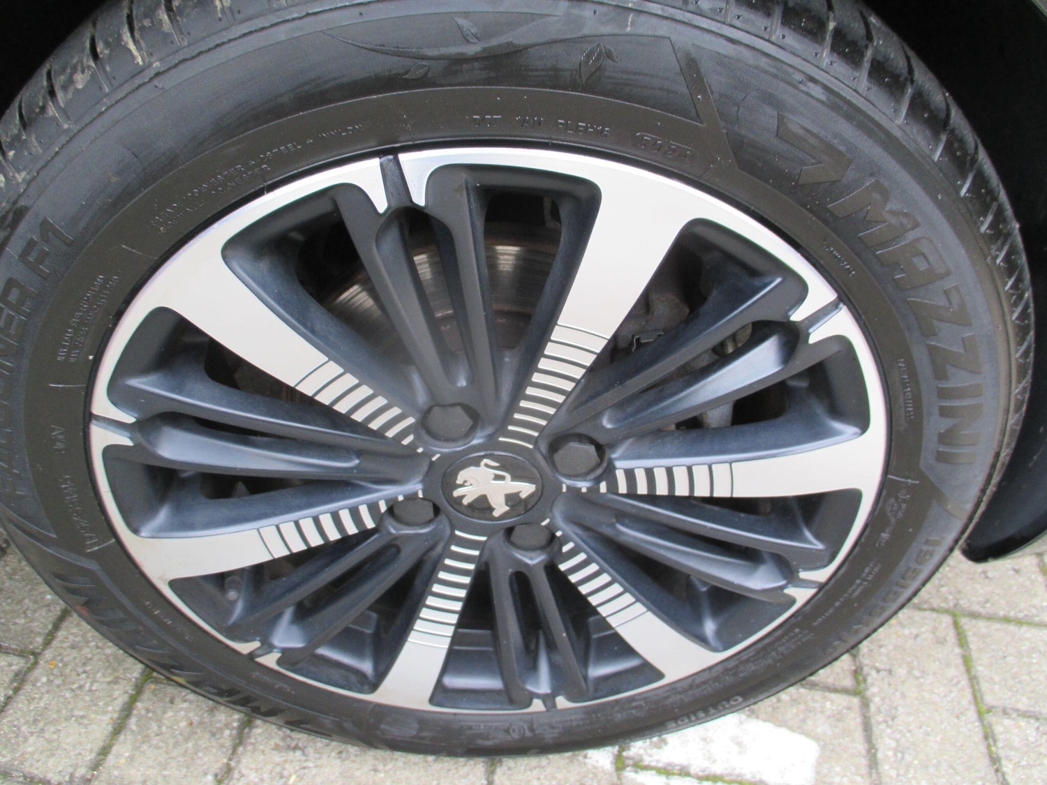 Used Peugeot 208 2019 for sale - 76987980: Photo 12