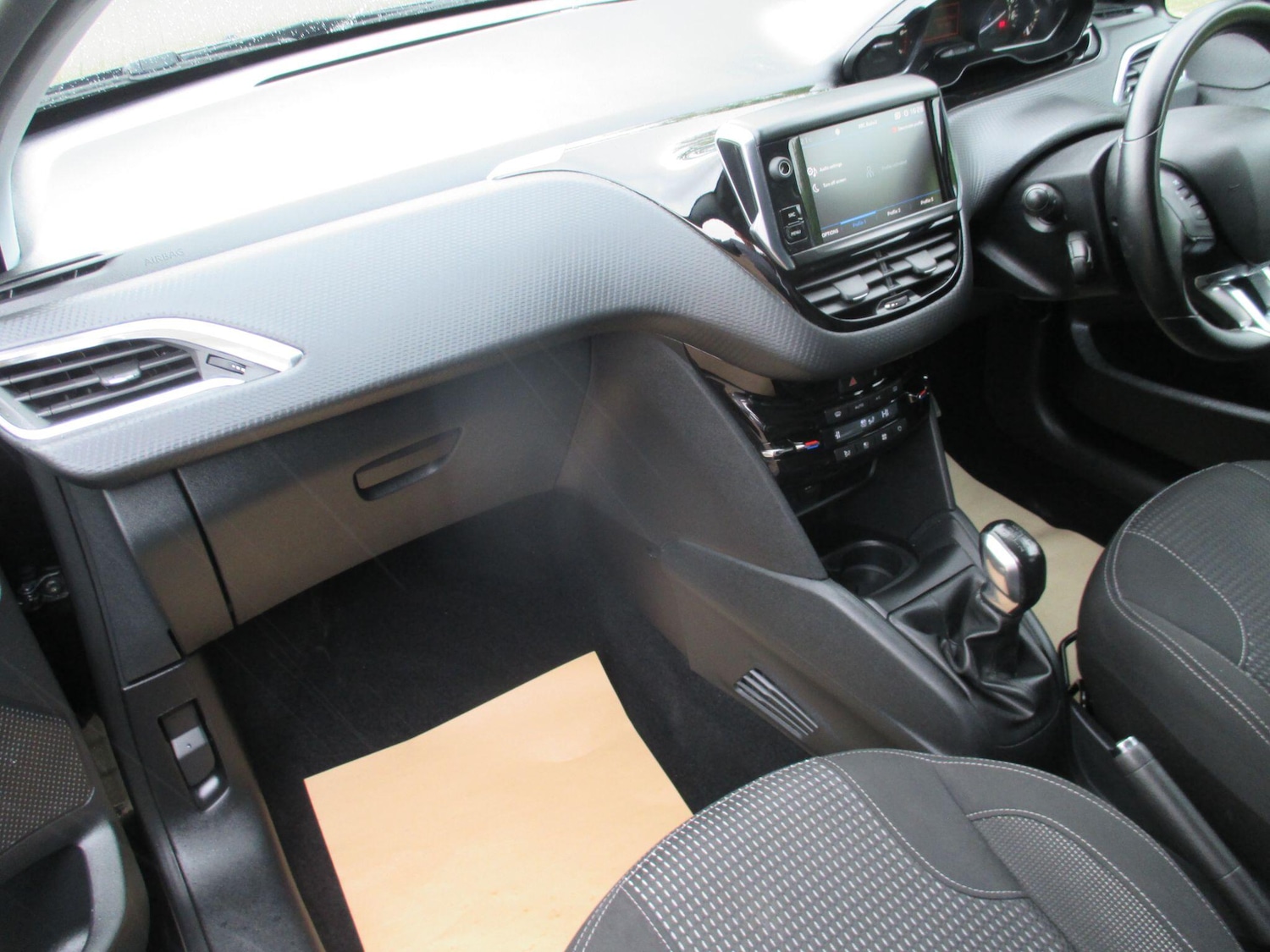 Used Peugeot 208 2019 for sale - 76987980: Photo 15