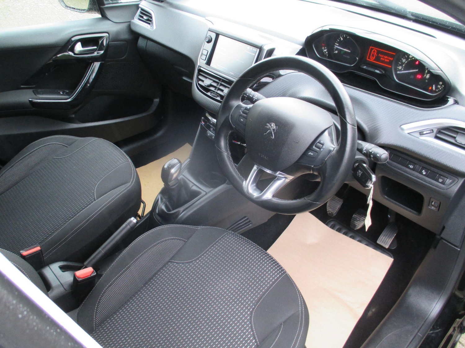 Used Peugeot 208 2019 for sale - 76987980: Photo 16