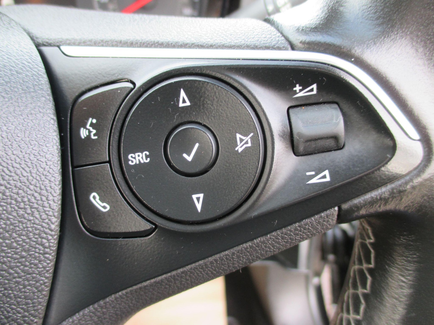 Used Vauxhall Grandland X 2018 for sale - 77926089: Photo 32