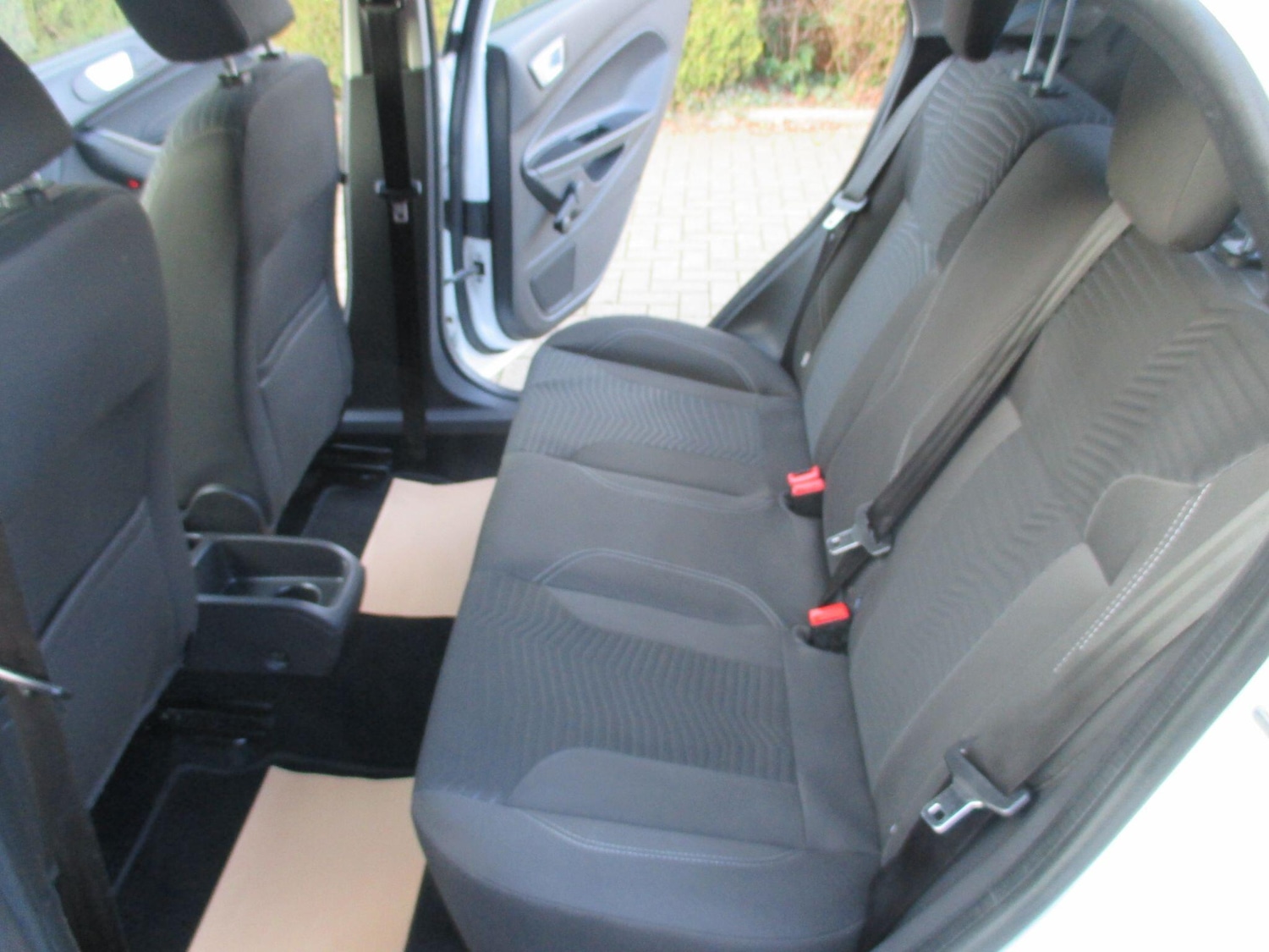 Used Ford Fiesta 2015 for sale - 78047730: Photo 30