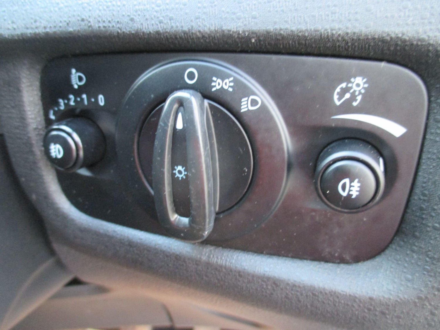 Used Ford Fiesta 2015 for sale - 78047730: Photo 35