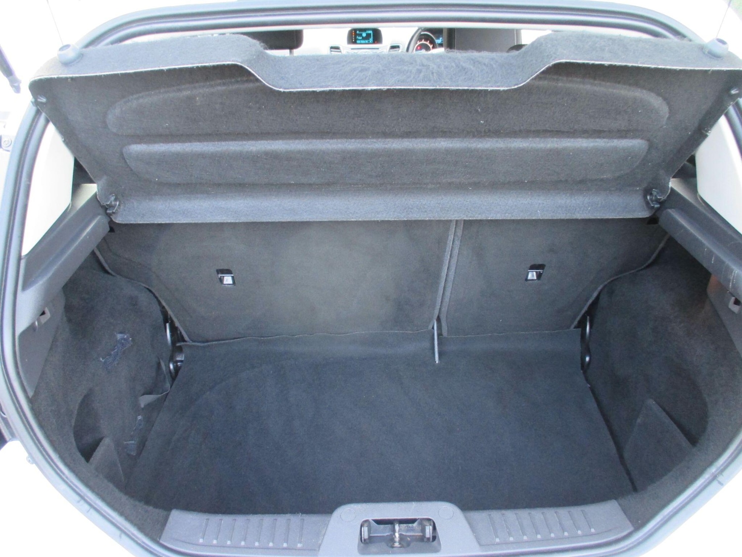 Used Ford Fiesta 2015 for sale - 78047730: Photo 45