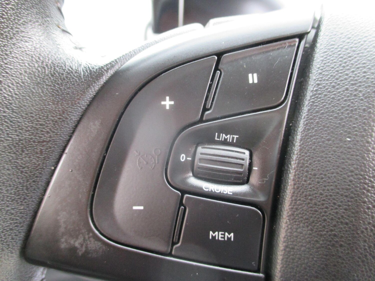 Used Citroen C4 Cactus 2016 for sale - 76337657: Photo 39