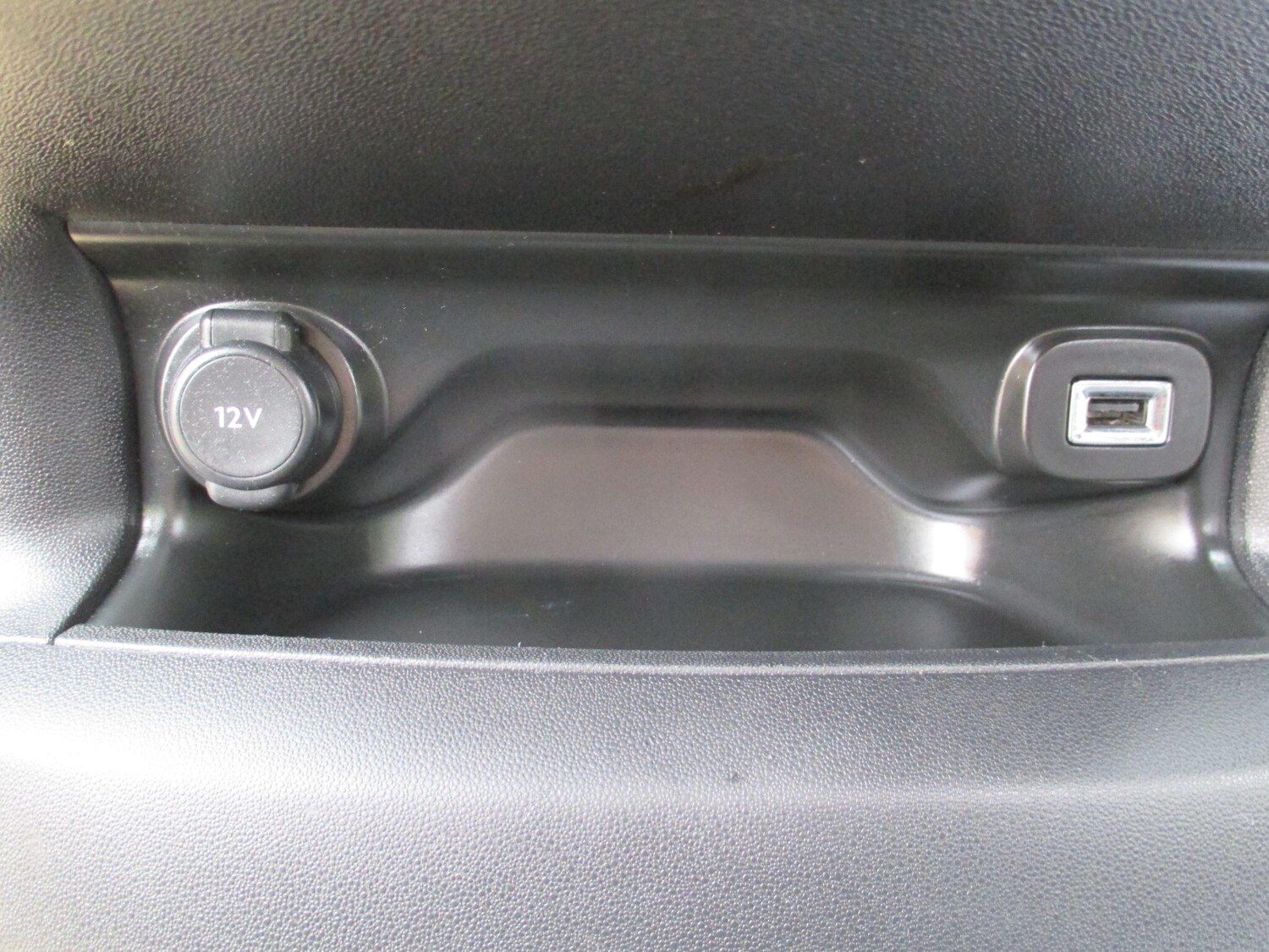 Used Citroen C4 Cactus 2016 for sale - 76337657: Photo 42