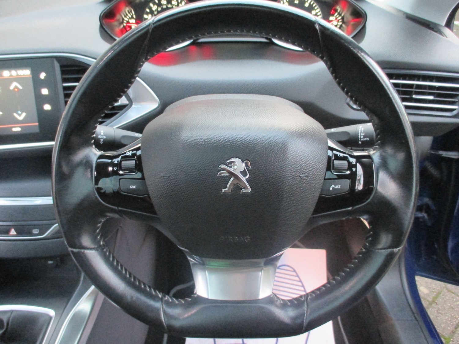 Used Peugeot 308 2018 for sale - 76992294: Photo 17