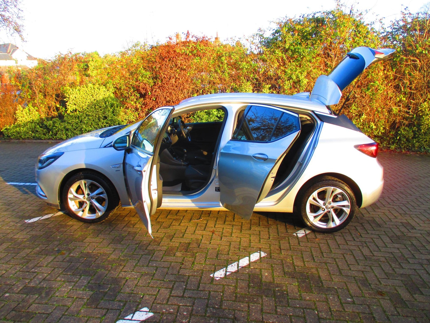 Used Vauxhall Astra 2017 for sale - 77016024: Photo 10