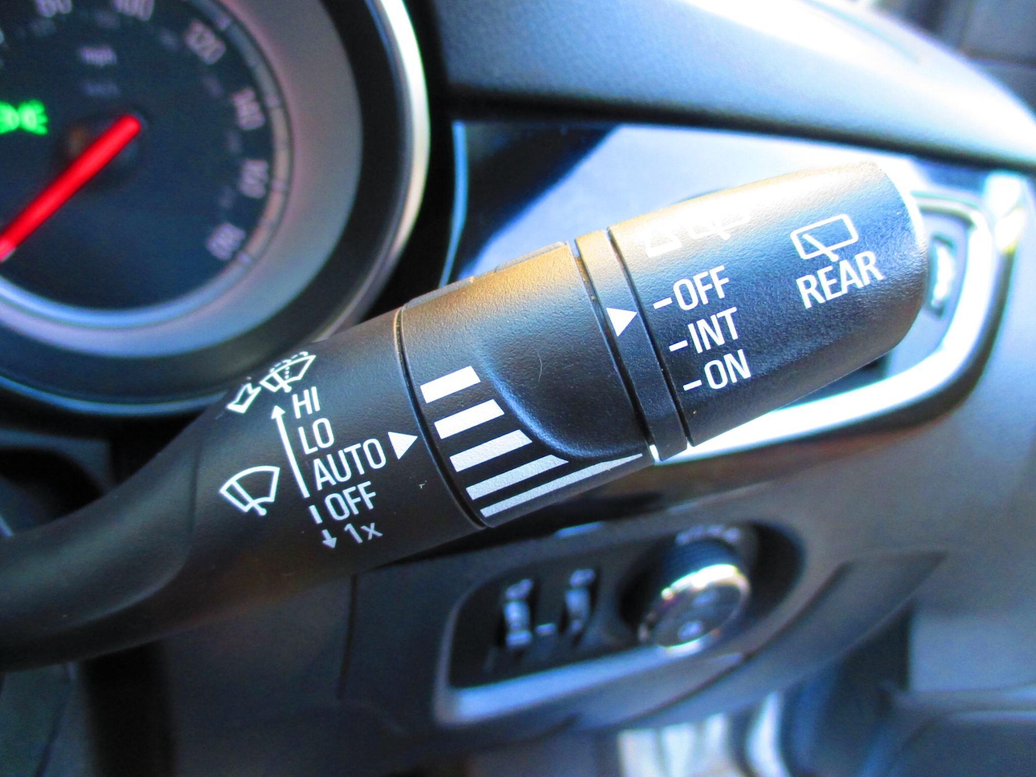 Used Vauxhall Astra 2017 for sale - 77016024: Photo 35