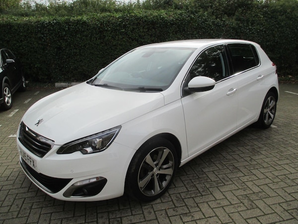 Used Peugeot 308 2015 for sale - 76213975: Photo 2