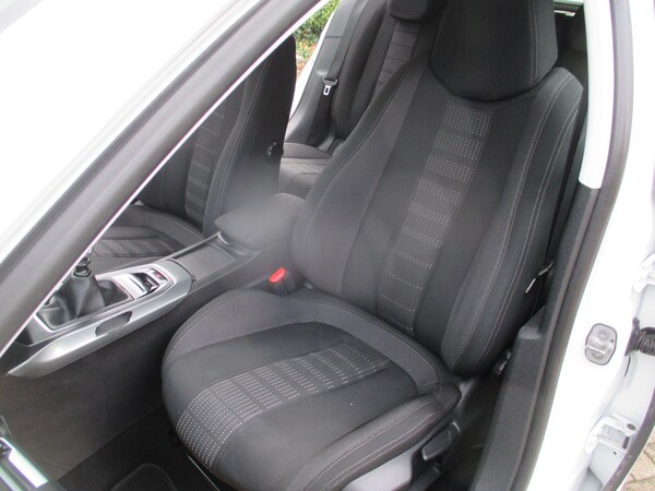 Used Peugeot 308 2015 for sale - 76213975: Photo 33