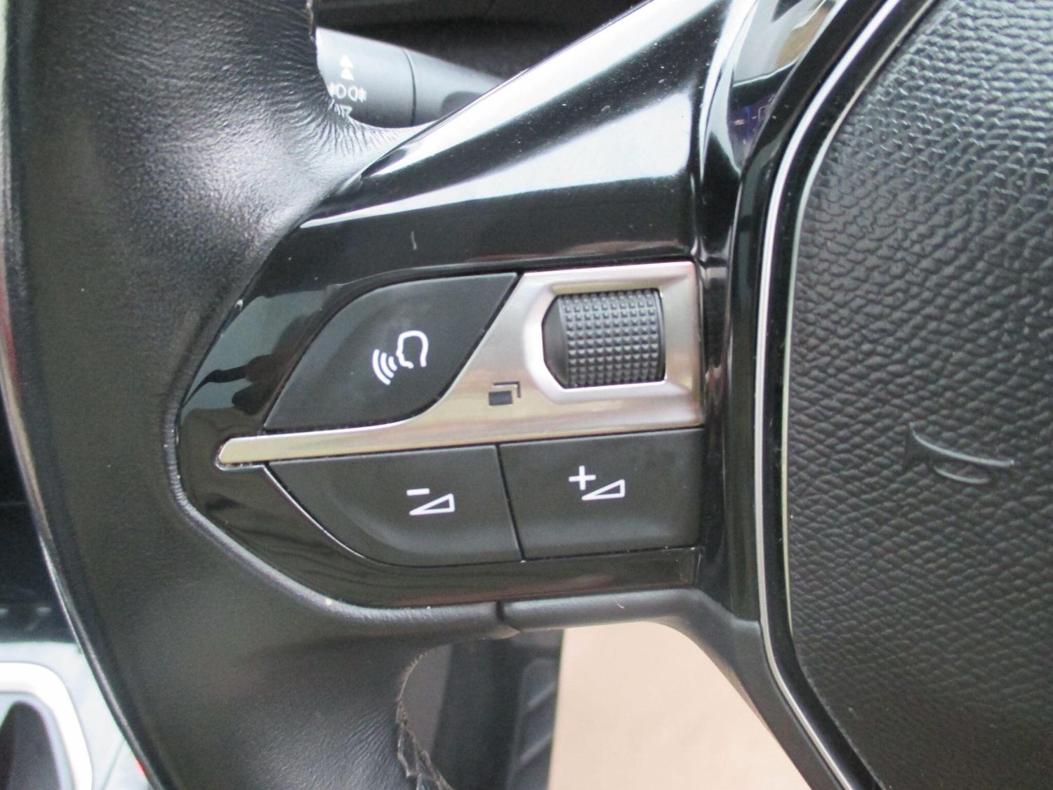 Used Peugeot 3008 2019 for sale - 76607580: Photo 30