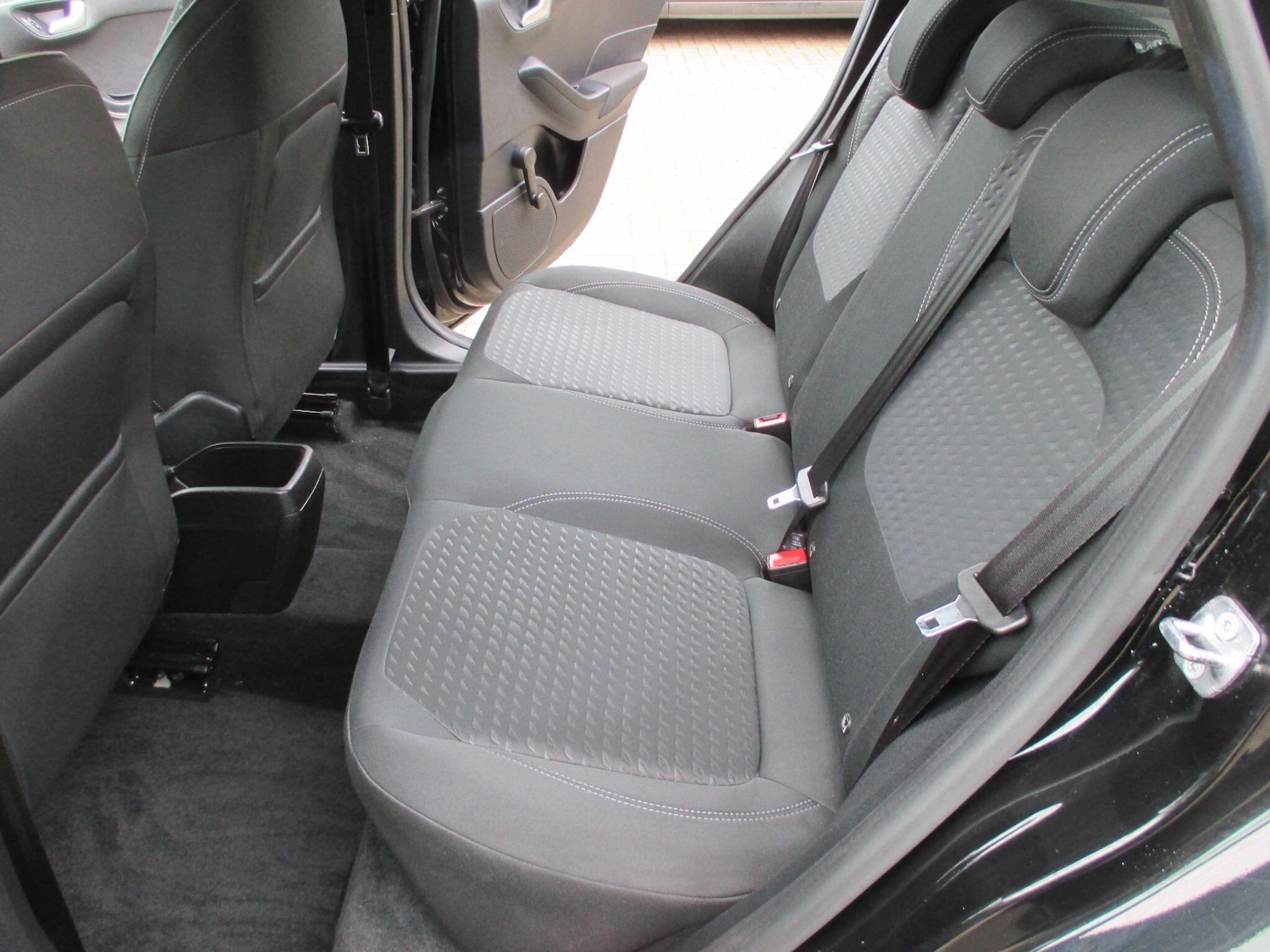 Used Ford Fiesta 2017 for sale - 78048055: Photo 29