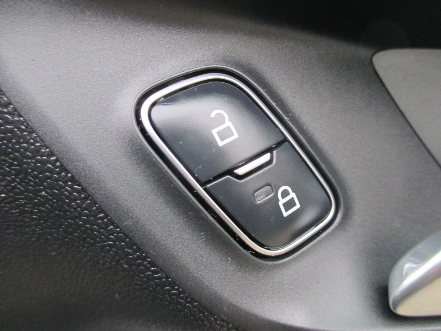 Used Ford Fiesta 2017 for sale - 78048055: Photo 44