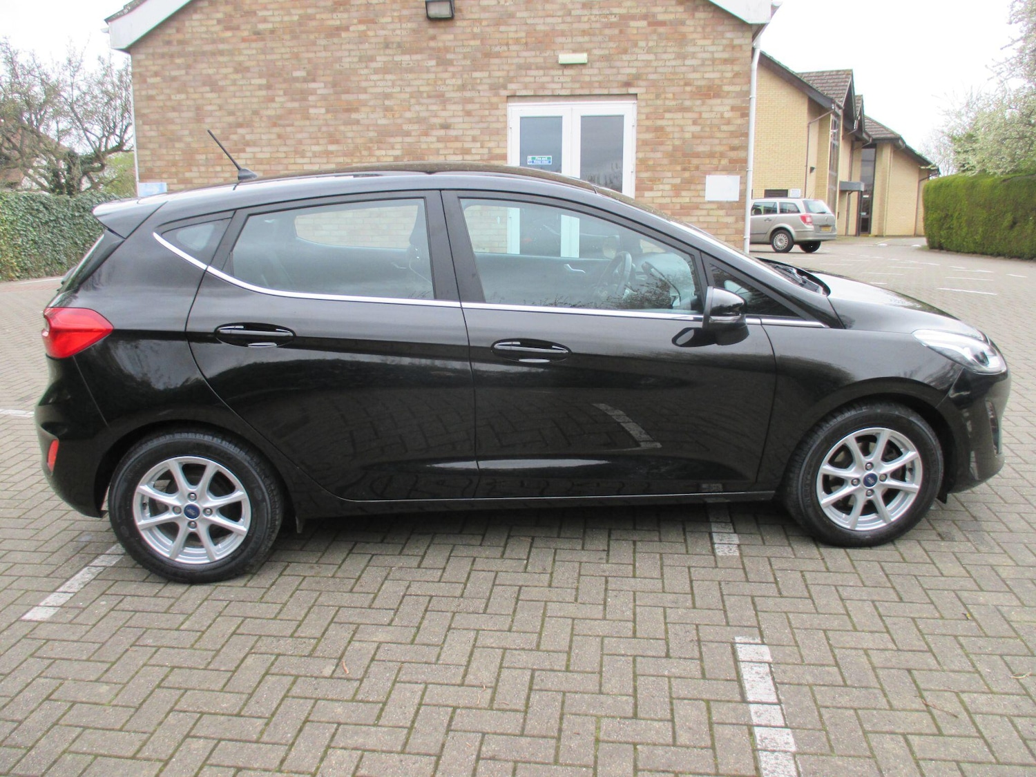 Used Ford Fiesta 2017 for sale - 78048055: Photo 6