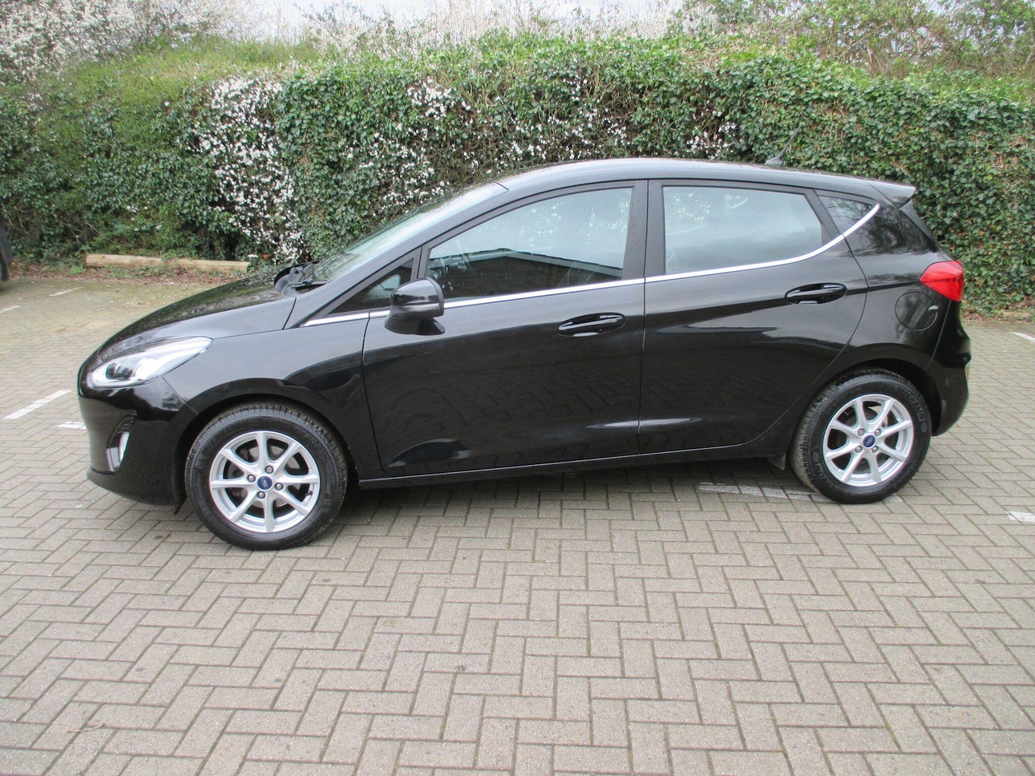 Used Ford Fiesta 2017 for sale - 78048055: Photo 7