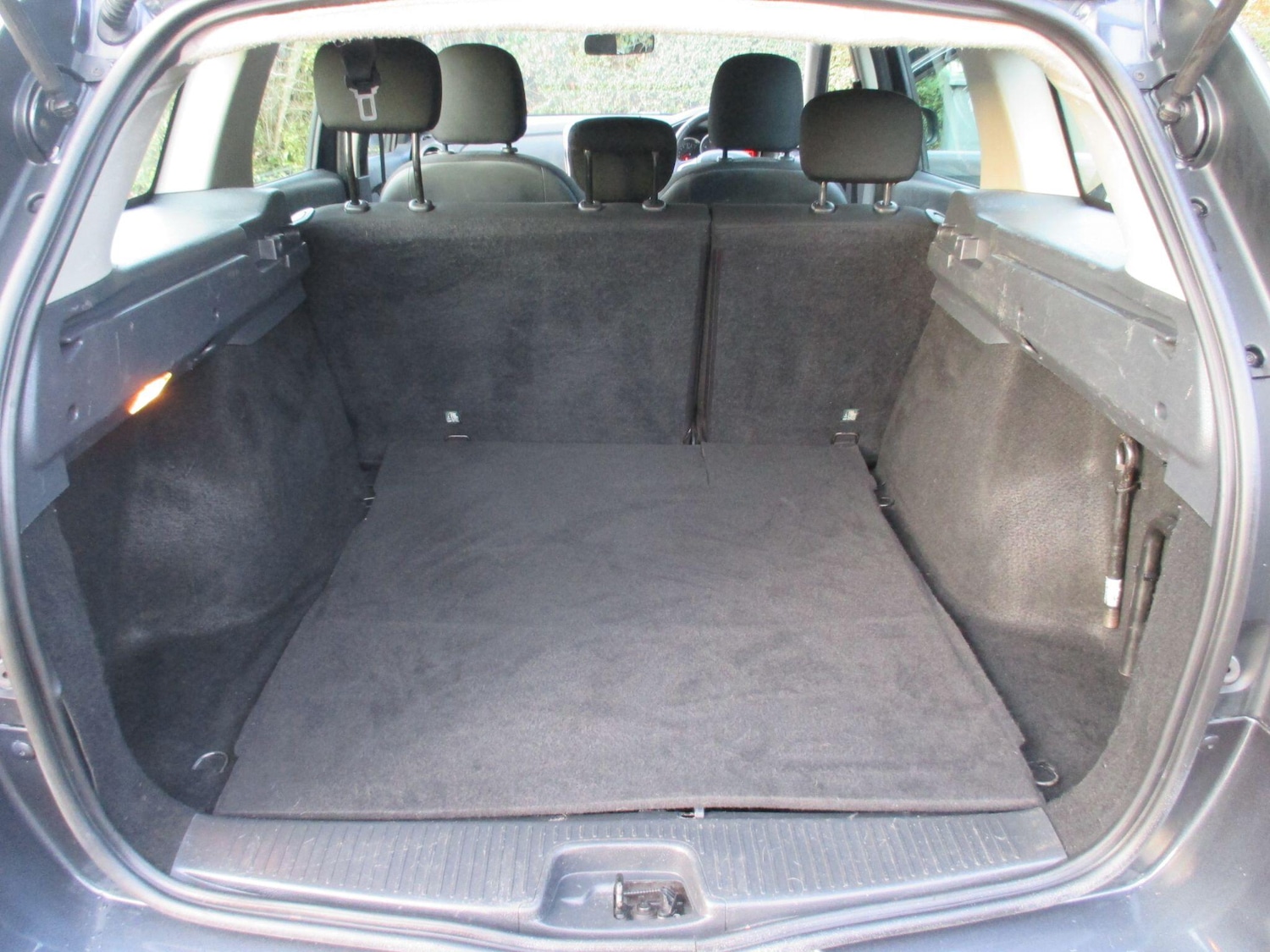 Used Dacia Logan MCV 2017 for sale - 77395874: Photo 41