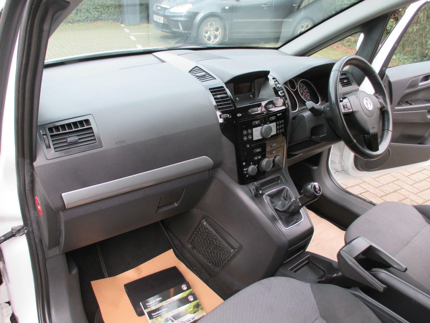 Used Vauxhall Zafira 2013 for sale - 77646001: Photo 17