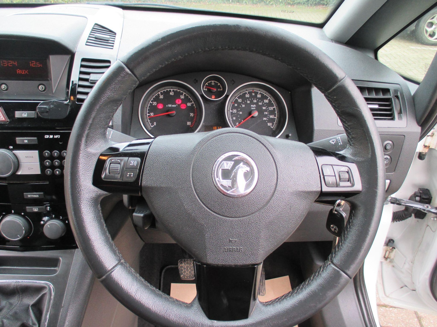 Used Vauxhall Zafira 2013 for sale - 77646001: Photo 18