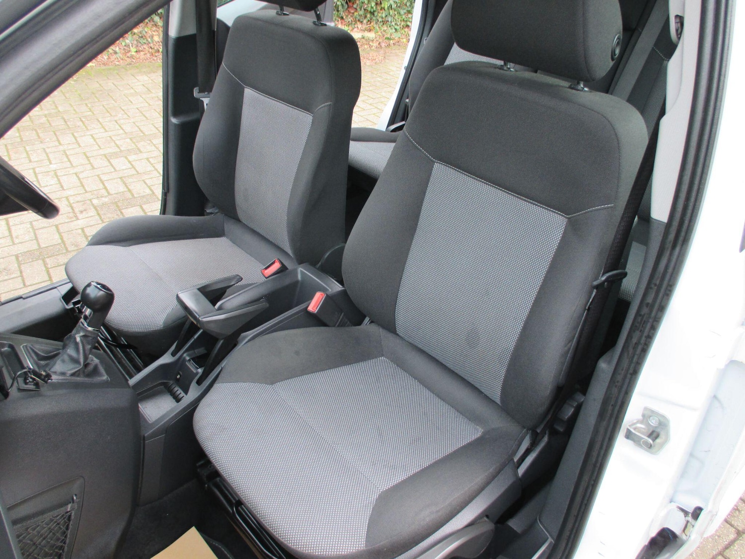 Used Vauxhall Zafira 2013 for sale - 77646001: Photo 24