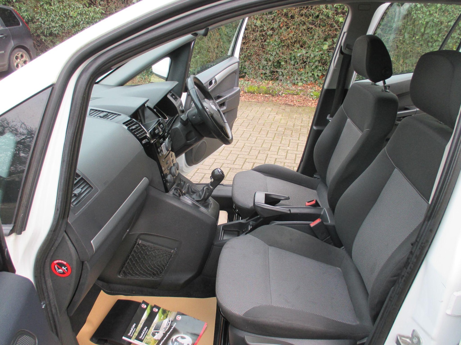 Used Vauxhall Zafira 2013 for sale - 77646001: Photo 25