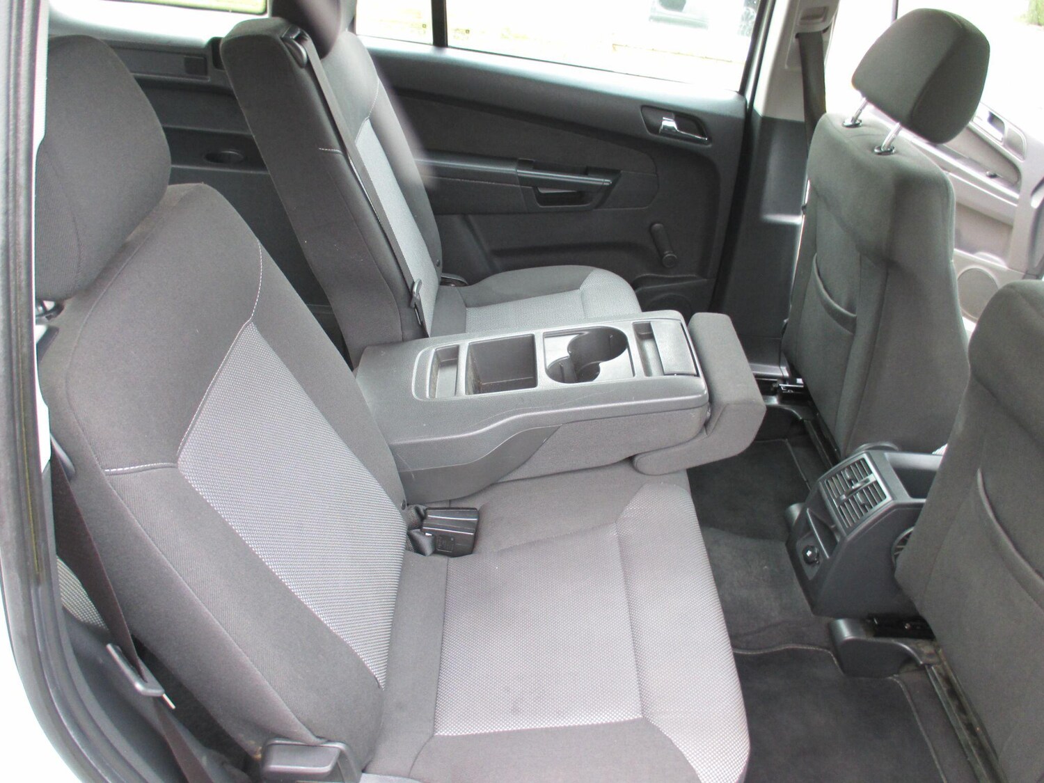 Used Vauxhall Zafira 2013 for sale - 77646001: Photo 28