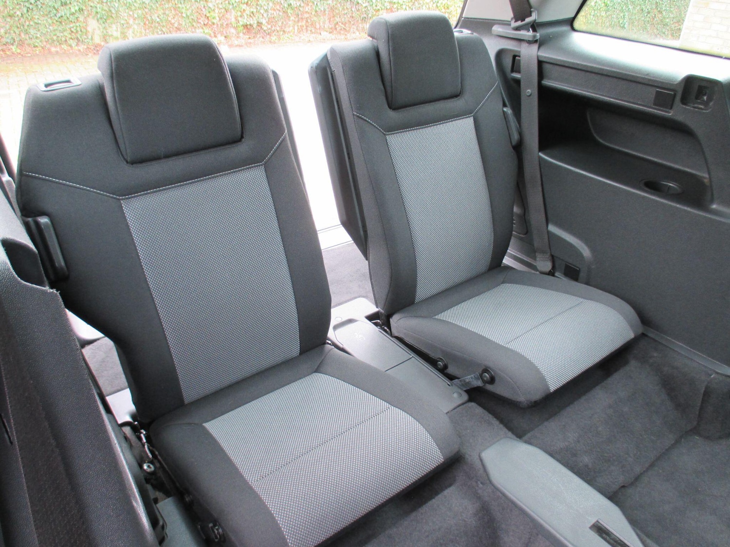 Used Vauxhall Zafira 2013 for sale - 77646001: Photo 32