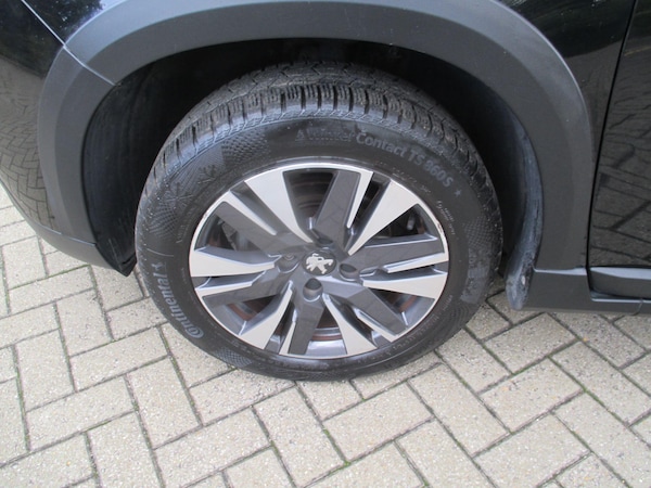 Used Peugeot 2008 2019 for sale - 76109372: Photo 12