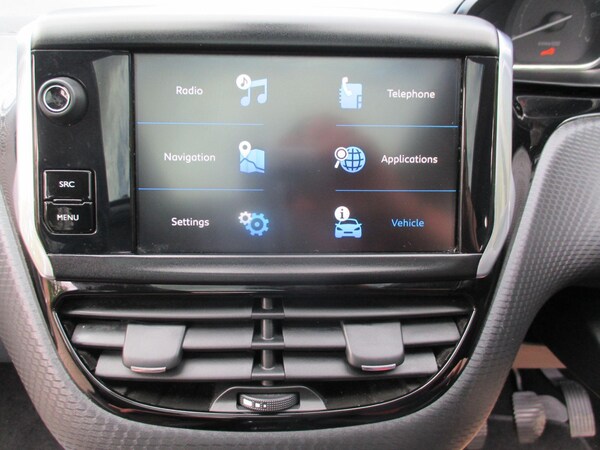 Used Peugeot 2008 2019 for sale - 76109372: Photo 18