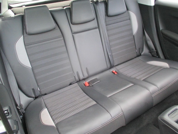 Used Peugeot 2008 2019 for sale - 76109372: Photo 25