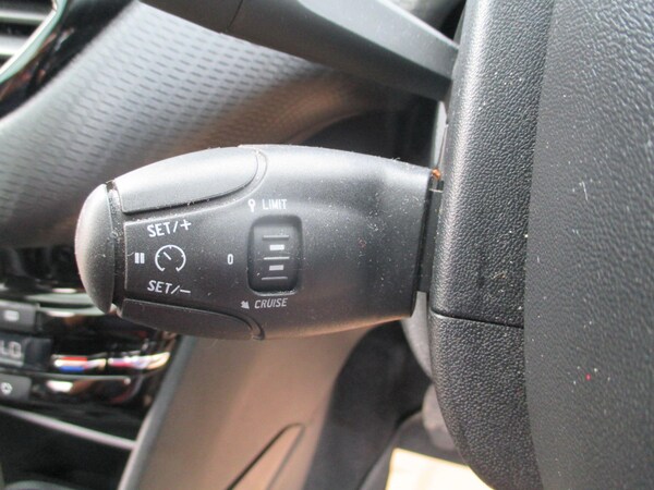 Used Peugeot 2008 2019 for sale - 76109372: Photo 33