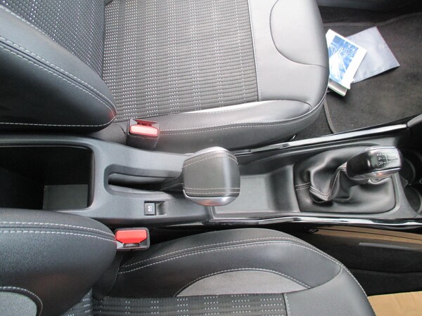 Used Peugeot 2008 2019 for sale - 76109372: Photo 35