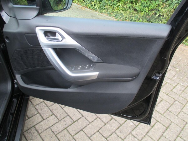 Used Peugeot 2008 2019 for sale - 76109372: Photo 39