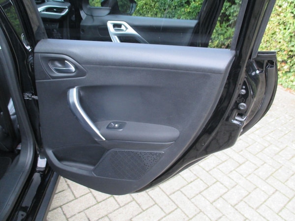 Used Peugeot 2008 2019 for sale - 76109372: Photo 41