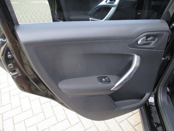 Used Peugeot 2008 2019 for sale - 76109372: Photo 42