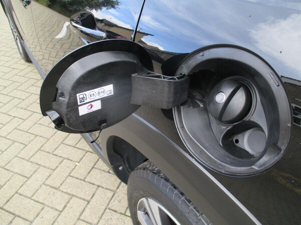 Used Peugeot 2008 2019 for sale - 76109372: Photo 46