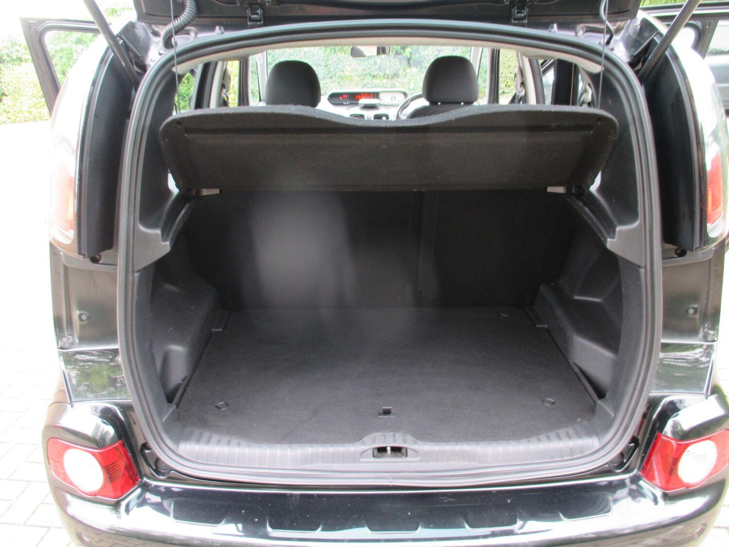 Vehicle 47