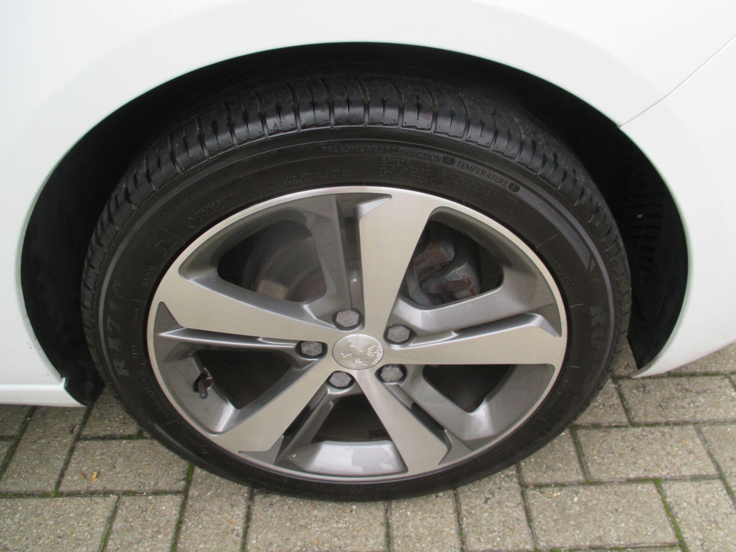 Used Peugeot 308 2016 for sale - 76645029: Photo 11