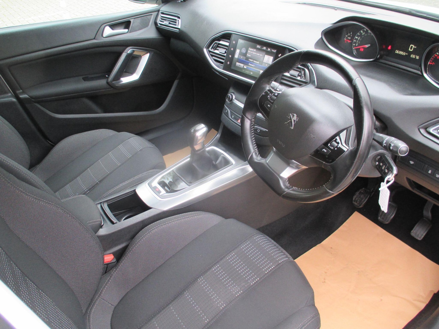 Used Peugeot 308 2016 for sale - 76645029: Photo 16