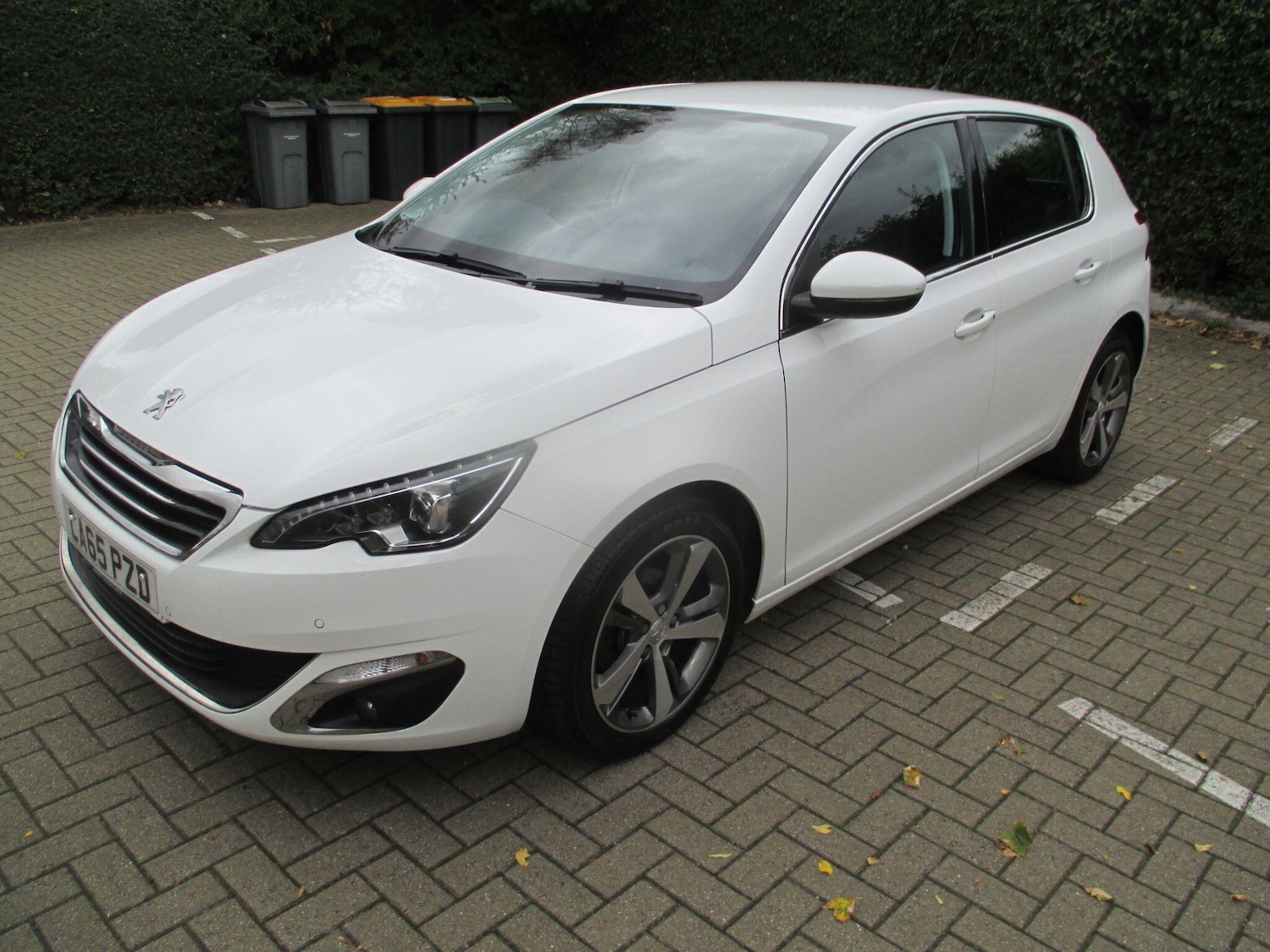 Used Peugeot 308 2016 for sale - 76645029: Photo 2