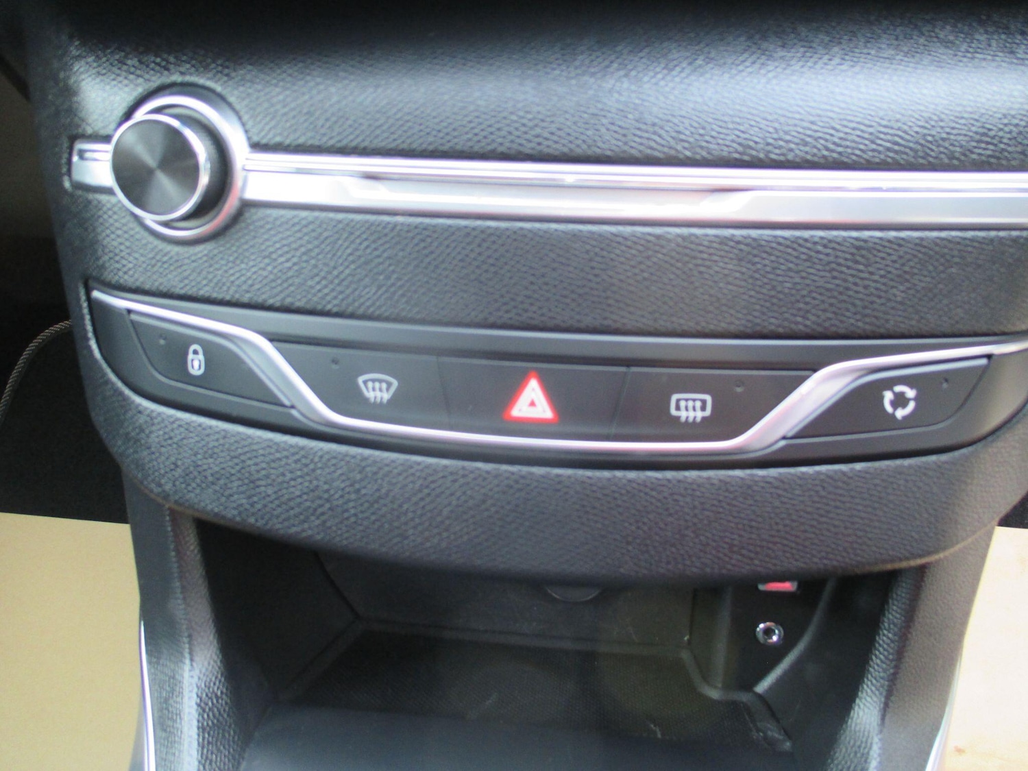 Used Peugeot 308 2016 for sale - 76645029: Photo 20