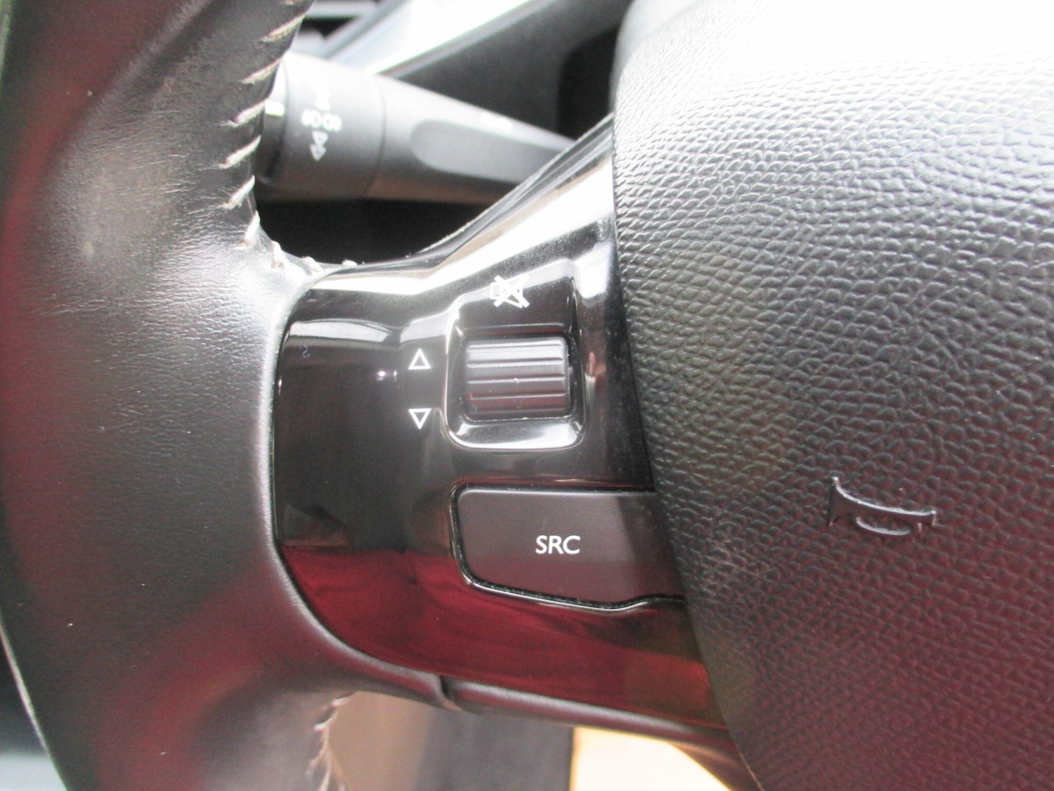 Used Peugeot 308 2016 for sale - 76645029: Photo 31