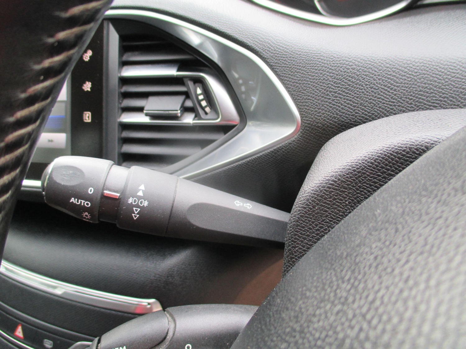 Used Peugeot 308 2016 for sale - 76645029: Photo 33