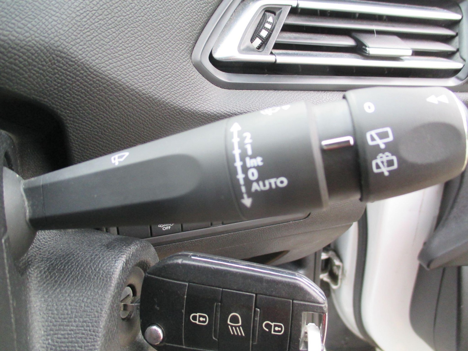 Used Peugeot 308 2016 for sale - 76645029: Photo 34