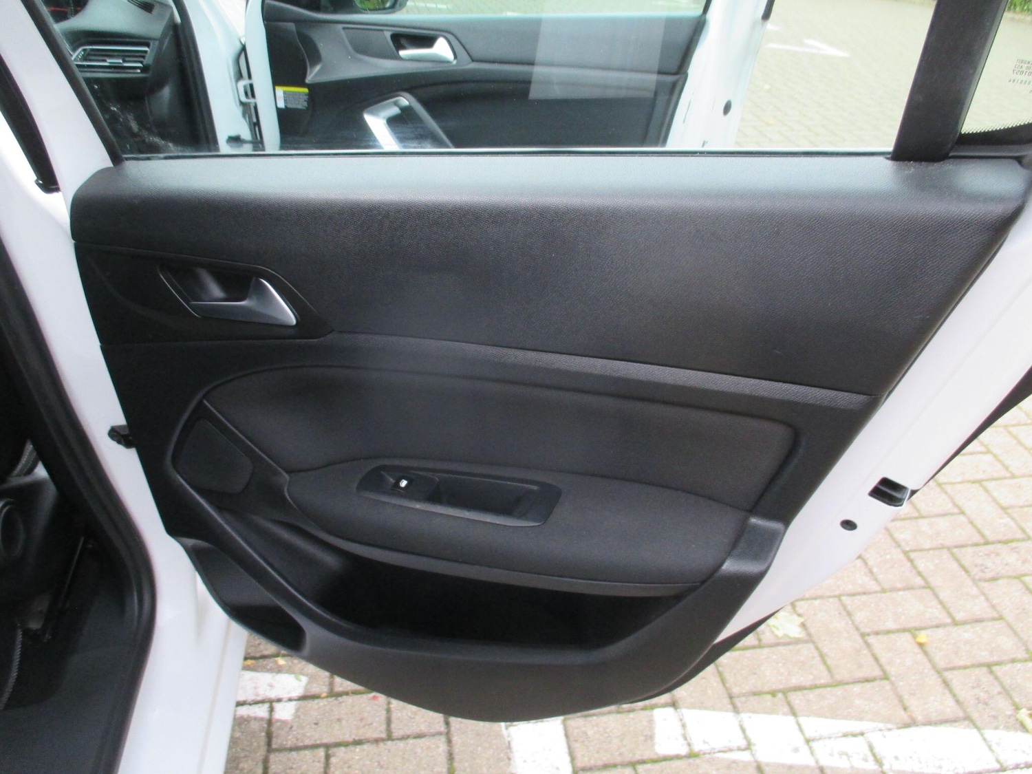 Used Peugeot 308 2016 for sale - 76645029: Photo 41