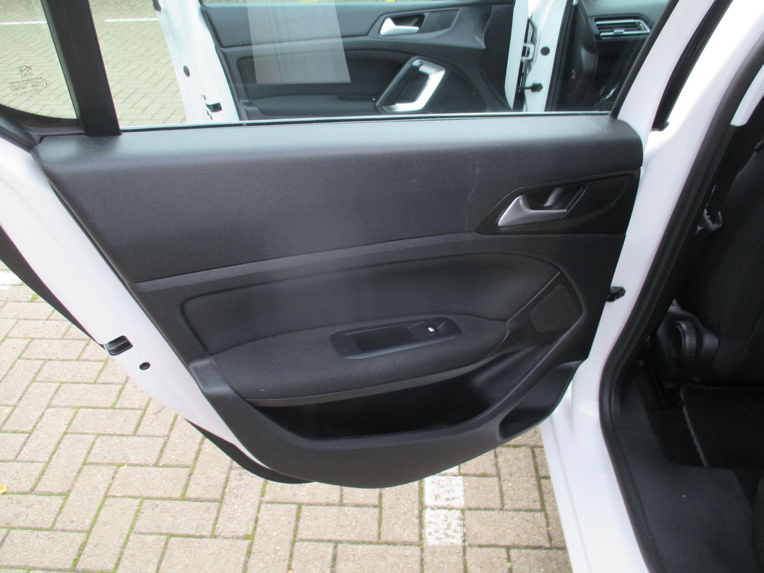 Used Peugeot 308 2016 for sale - 76645029: Photo 42