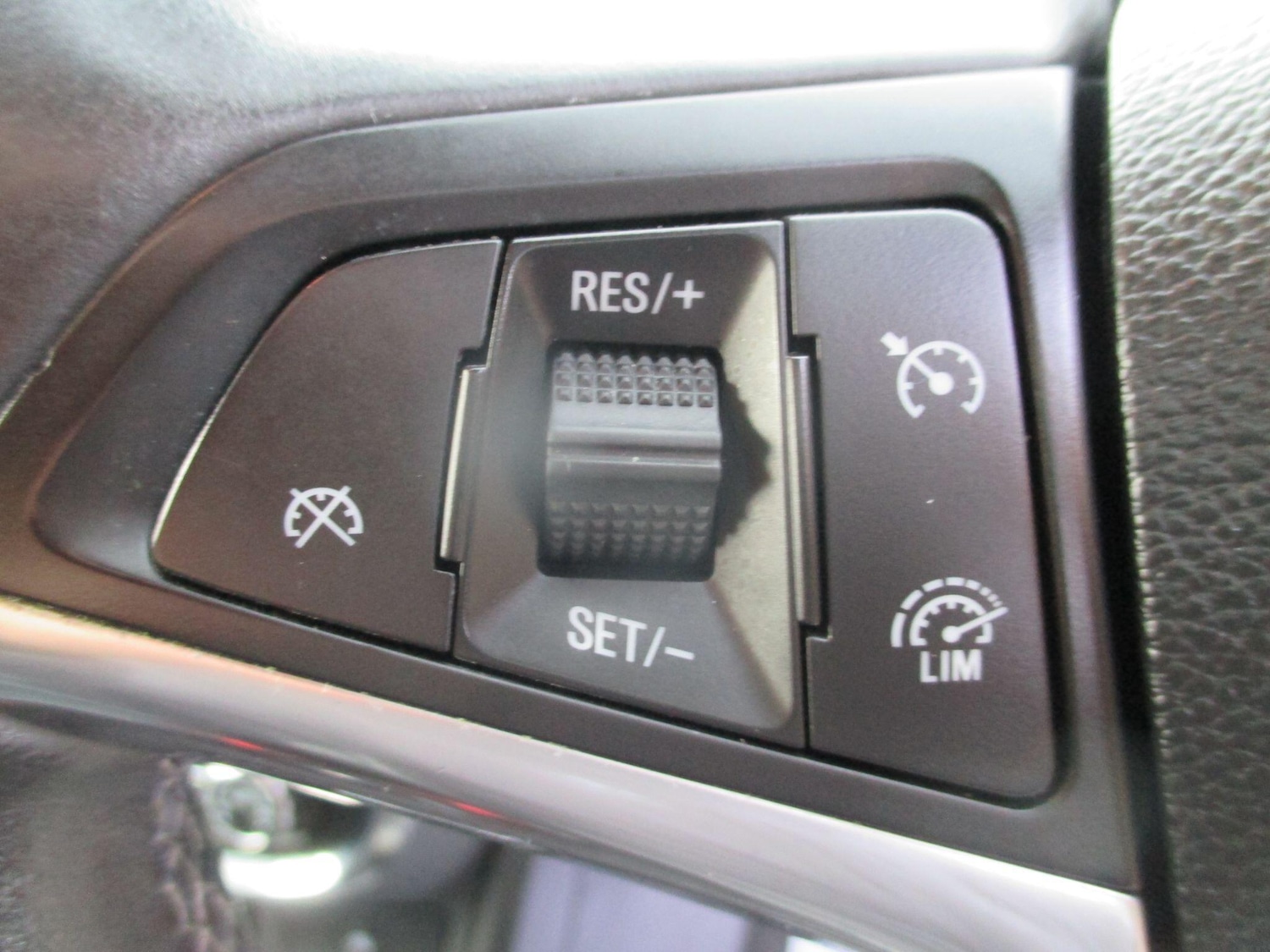 Used Vauxhall Mokka 2015 for sale - 76608556: Photo 35