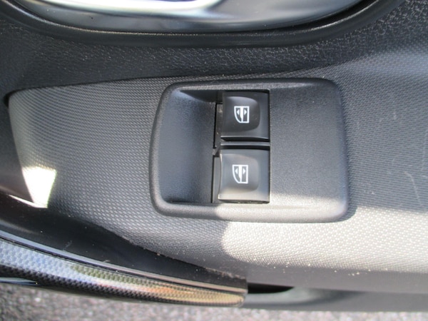 Used Dacia Logan MCV 2017 for sale - 76121599: Photo 36