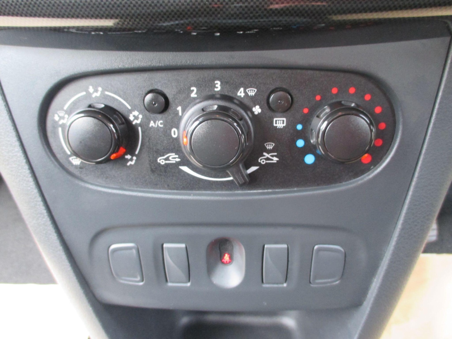 Used Dacia Sandero 2017 for sale - 76633776: Photo 20